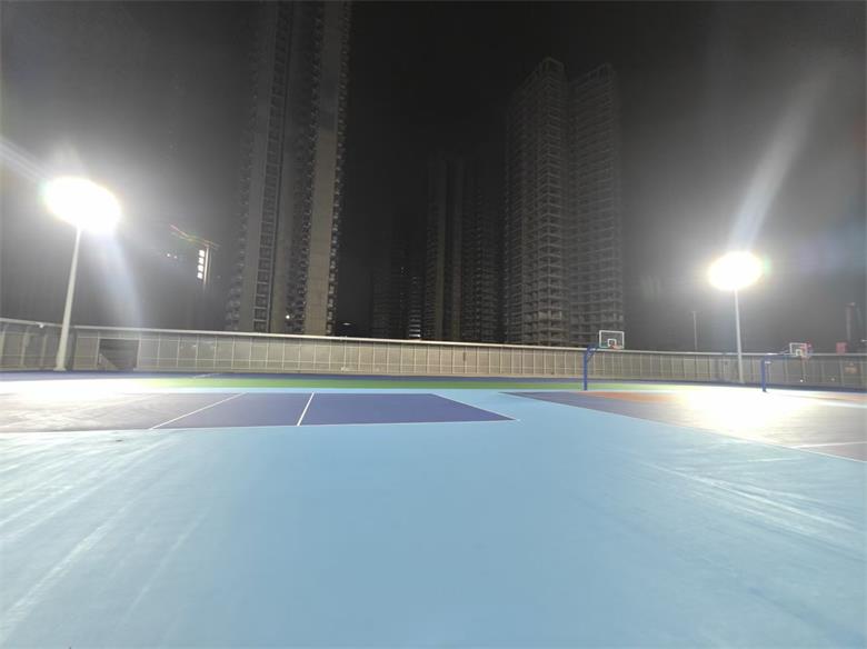 商友承建东莞市第一中学东城学校运动场照明工程项目