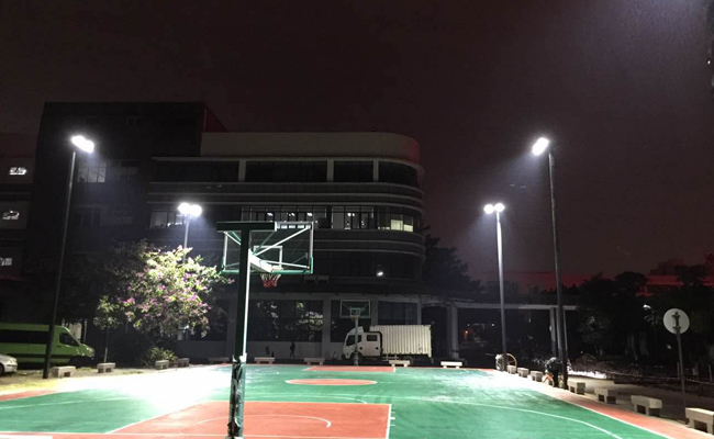 东莞中医院篮球场灯光夜景图